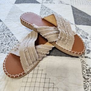 Women's Tan Frayed Slide Sandals Size 9.5 New